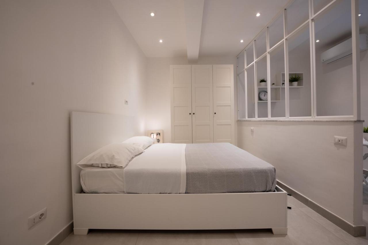 Casa Vacanze Santa Teresella 40 Naples Exterior photo